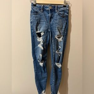 American eagle light wash ripped jegging